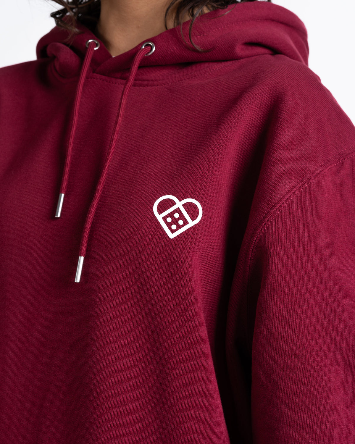 Hoodie «Daily Dosage» Burgund: Detail des Motivs