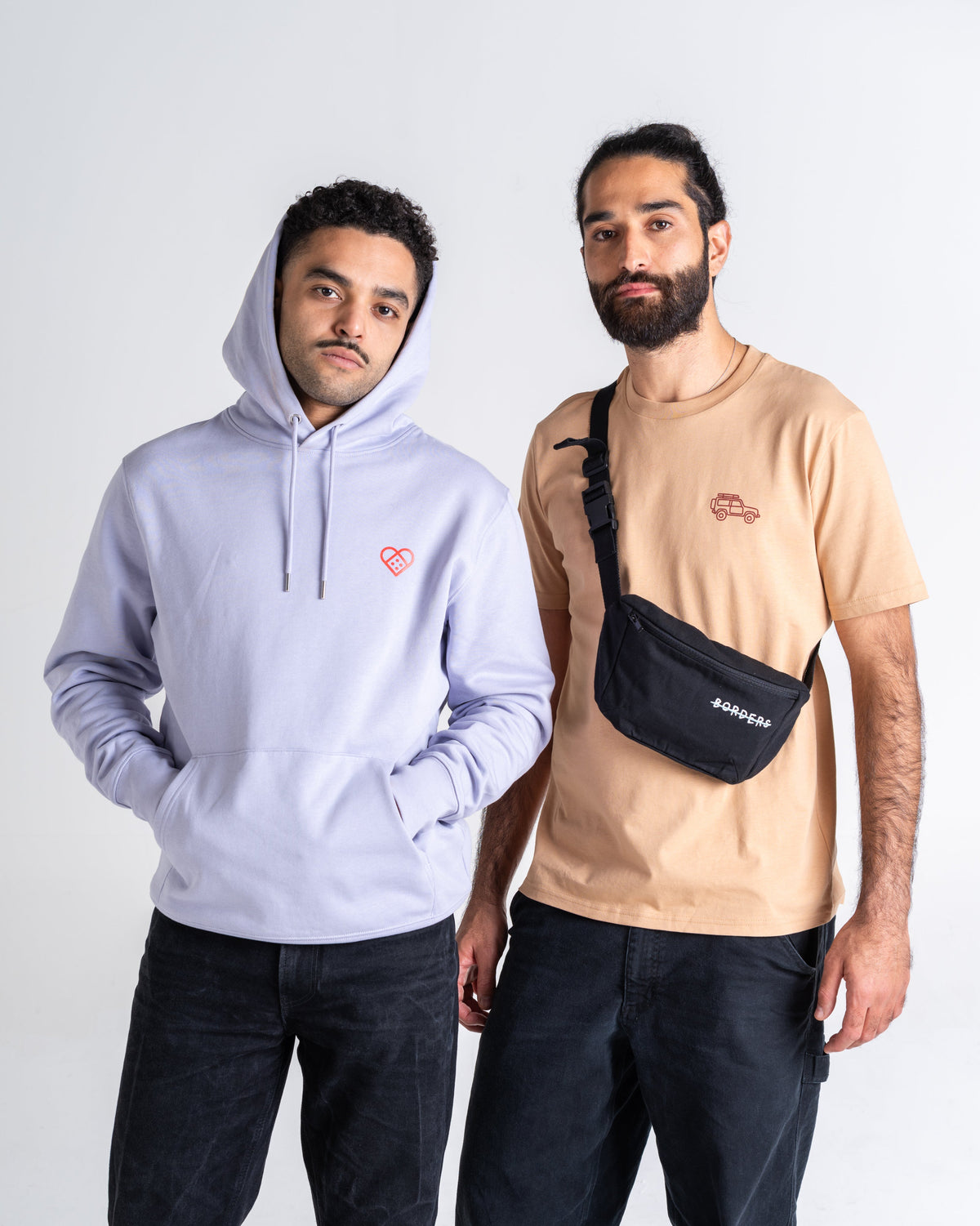 Hoodie «Unterwegs» Lavendel im Duo getragen