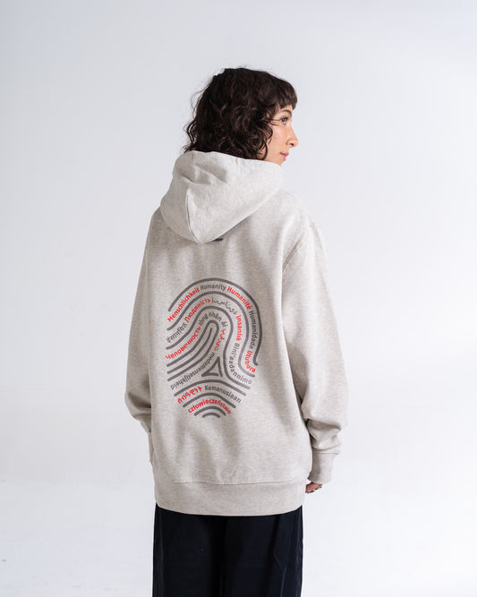 Hoodie «Unique by nature» Creme meliert, Rückseite, am Model getragen