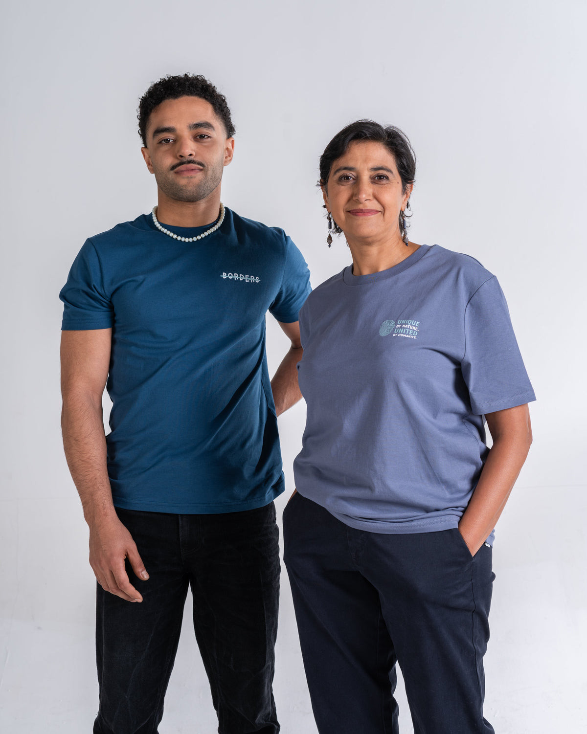 T-Shirt «Borders» Petrol im Duo getragen